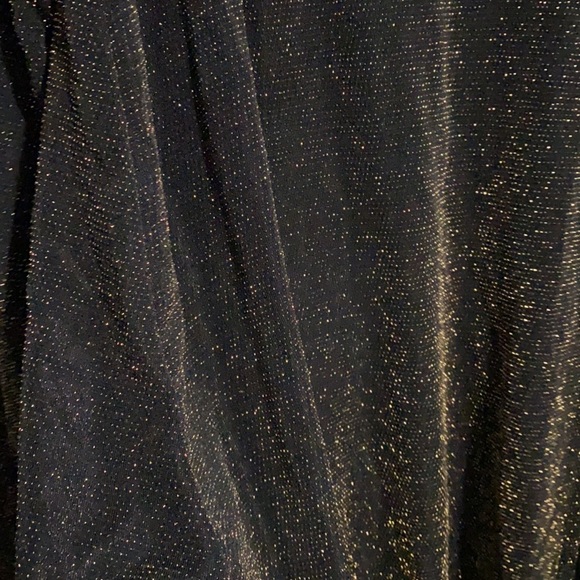 Pretty Little Thing Dress - Picture 2 of 3